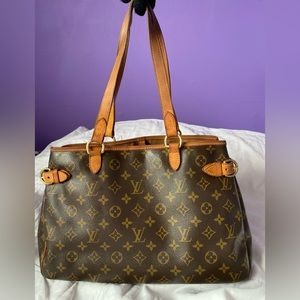 ****SOLD*****AUTHENTIC Louis Vuitton Batignolles Tote